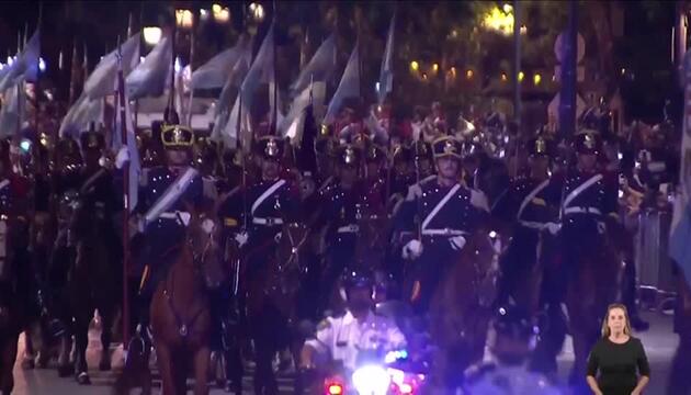 Argentinien: Milei verspricht niedrigere Steuern und Handelsabkommen 