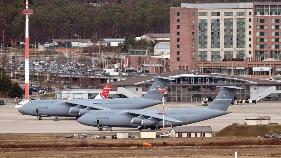 Blick auf die US-Airbase in Ramstein.