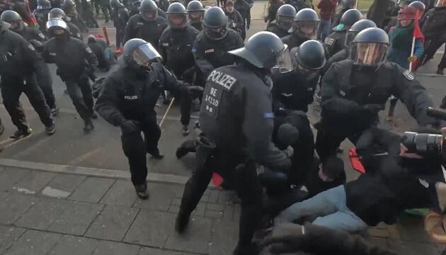 Berlin: Gewalt bei Demo für Liebknecht und Luxemburg - Festnahmen