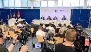 Polizei-PK zu Haftbefehl wegen Mordverdacht im Internet