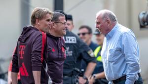 Christoph Freund, Max Eberl und Ehrenpräsident Uli Hoeneß