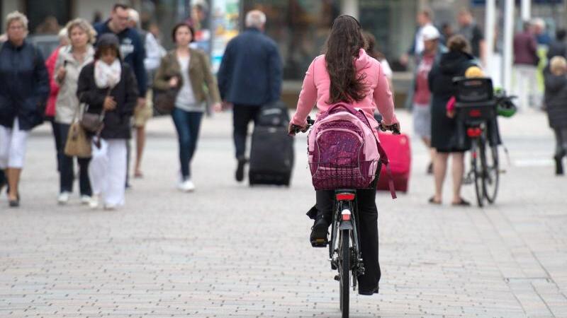 Radfahrer in der Fußgängerzone