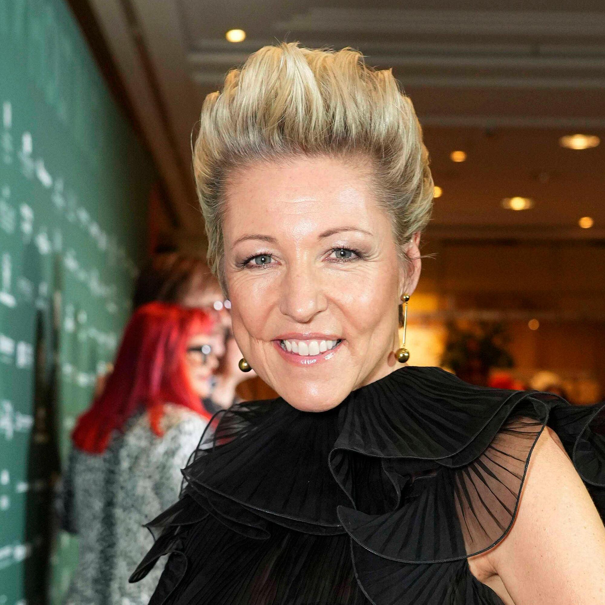 Alexandra Hofmann | Steckbrief, Bilder und News | WEB.DE