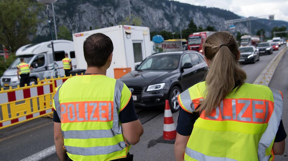 Grenzkontrolle Deutschland - Österreich