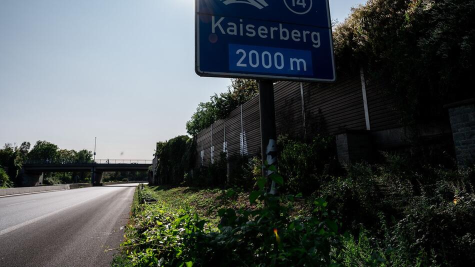 A40-Vollsperrung bei Duisburg aufgehoben