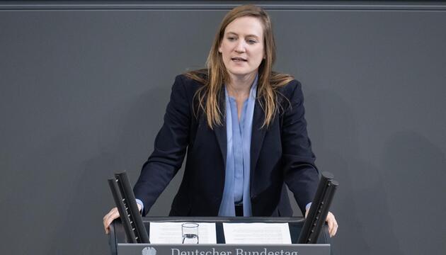 SPD-Politikerin Carmen Wegge im Bundestag