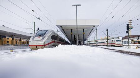 Fernverkehr im Norden bis Sonntag eingeschränkt - Glatteis im Westen möglich