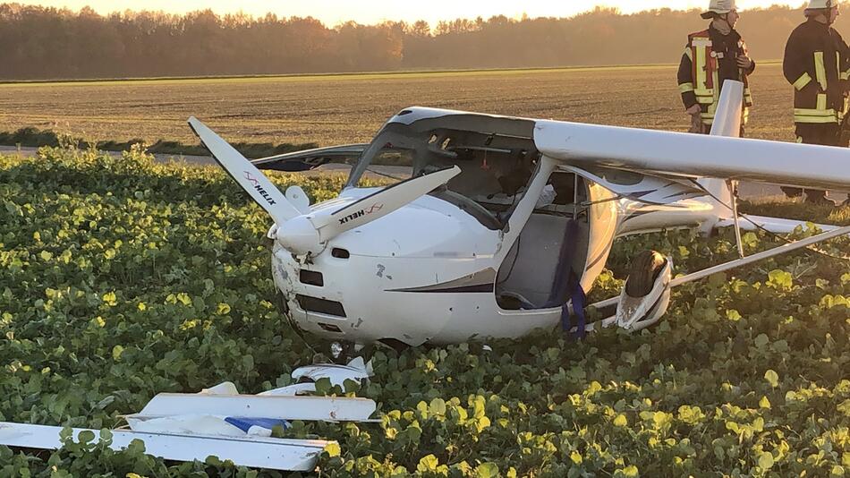 Leichtflugzeuge kollidieren bei Erkelenz - ein Pilot tot