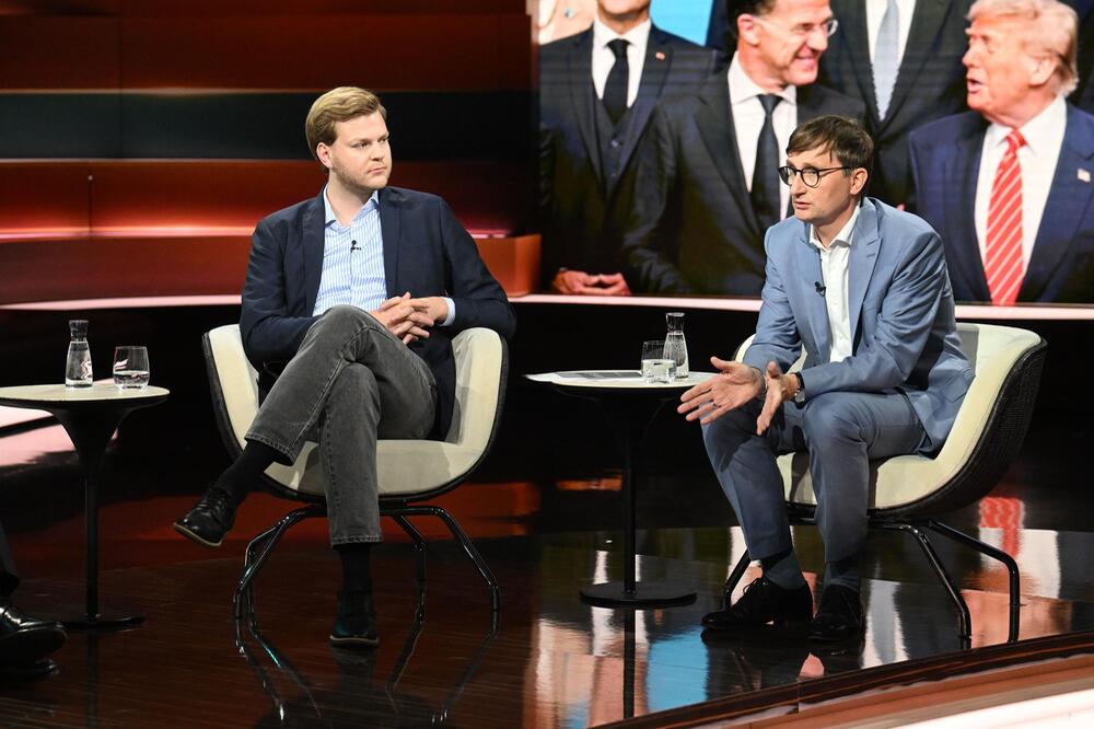 Sönke Neitzel, Julian Olk
