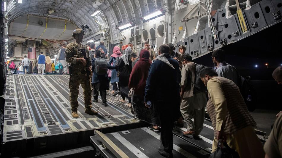 Konflikt in Afghanistan - Flughafen Kabul