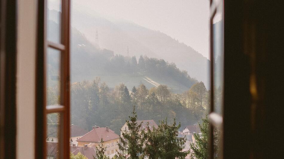 Sommer: Bei schwülem Wetter richtig Lüften