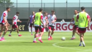Fußball: WM-Vorbereitung für die deutsche Mannschaft geht in heiße Phase