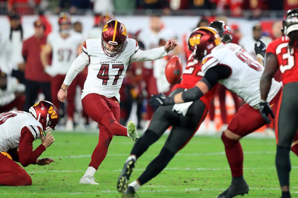 Zane Gonzalez (Nummer 47) bei seinem entscheidenden Field Goal.