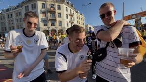 Straßenumfrage in Zürich vorm EM-Spiel der DFB-Frauen gegen Schweden.