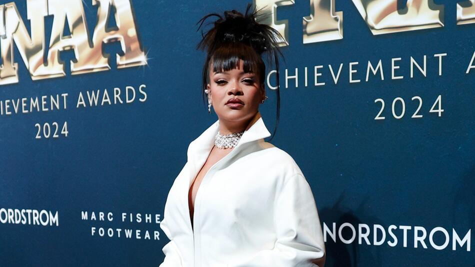 Rihanna hat offenbar mit einer ihrer Modemarken einen Millionenverlust gemacht.