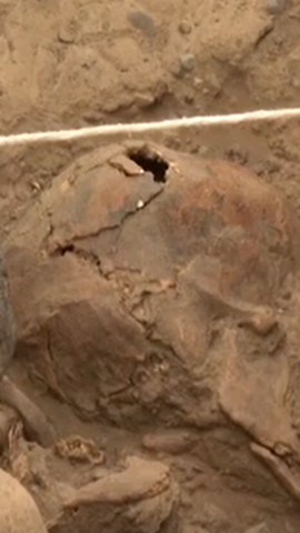 Archäologen finden 1.400 Jahre altes Skelett in Peru