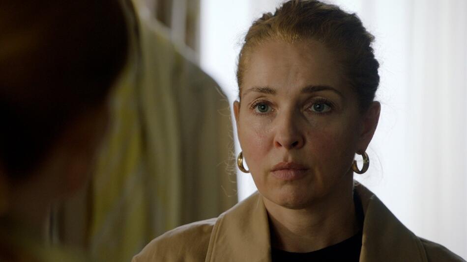 Maria Wedig als Nina verabschiedet sich in "GZSZ" auf dramatische Weise.