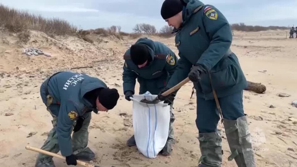 Tankerunfälle lösen Ölverschmutzung im Schwarzen Meer aus