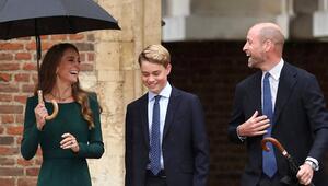 Prinz William (r.) und Prinzessin Kate begleiteten Prinz George im September zu seinem ersten ...