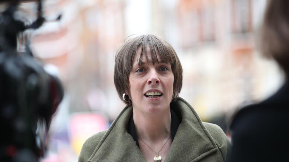 Britische Staatssekretärin Jess Phillips