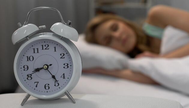 Altersabhängig: so viel Schlaf ist gesund