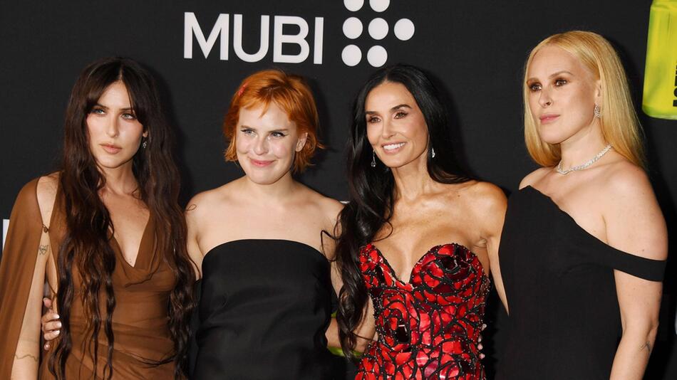 Scout Willis, Tallulah Willis, Demi Moore und Rumer Willis (v.l.n.r.) sind eine echte Familienbande.