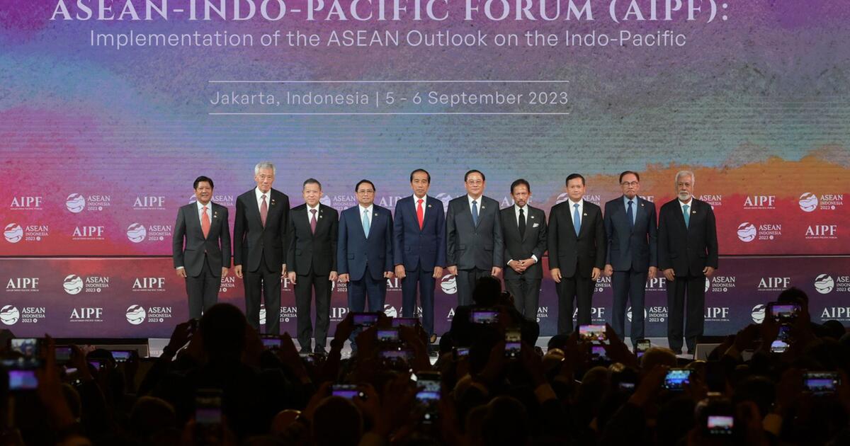Kepala Negara Indonesia mendesak kemerdekaan pada KTT ASEAN