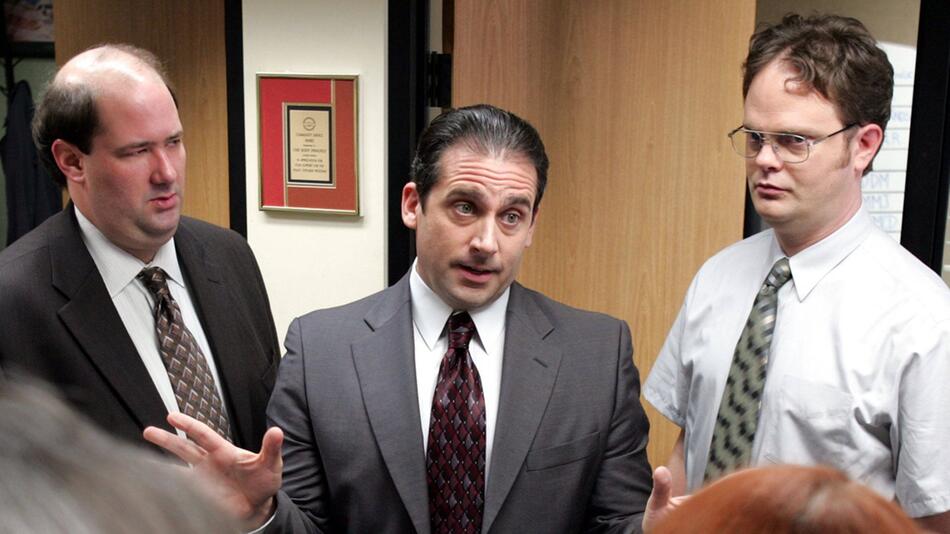 Steve Carell (M.) in der ursprünglichen "The Office"-Serie aus den USA.