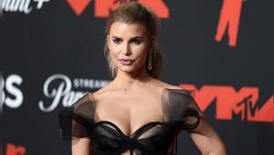 Jessica Simpson spricht über den Druck in der Musikindustrie.