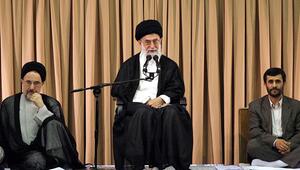 Ajatollah Ali Chamenei (M.)