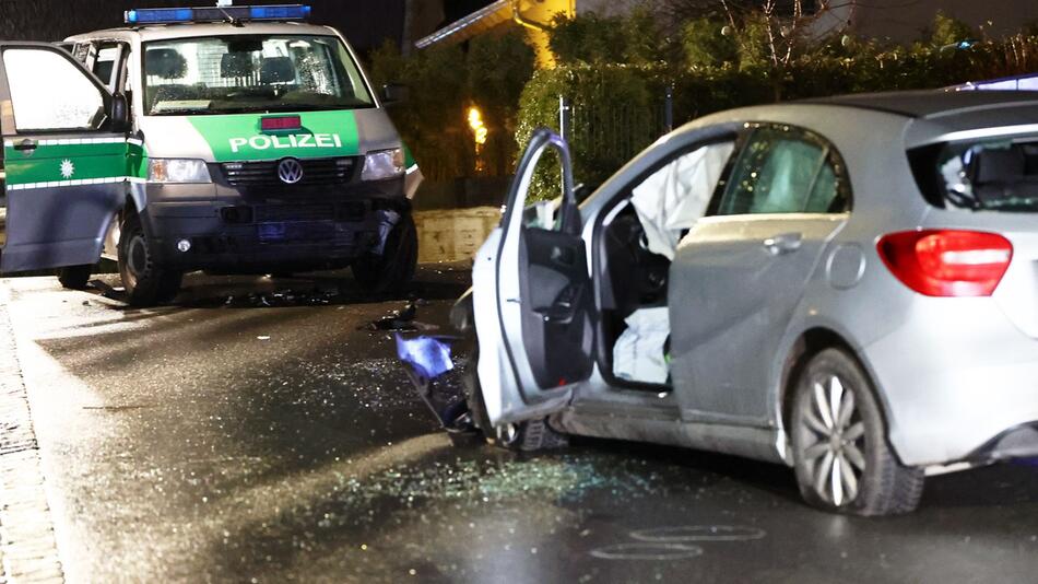 Polizei stoppt mutmaßliche Unfallfahrerin mit Schüssen