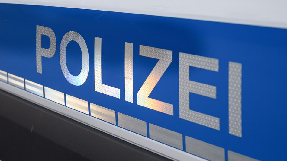 Polizei-Schriftzug