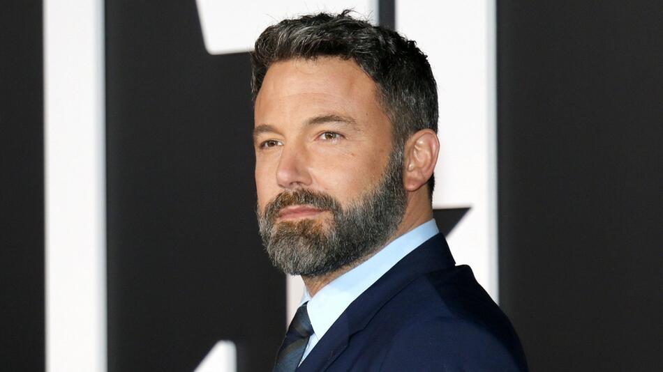 Ben Affleck hat sich von seinen dunklen Haaren fast vollständig verabschiedet.