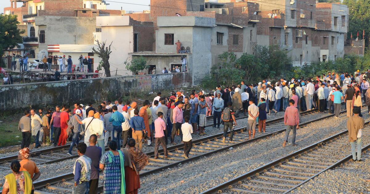 Mindestens 60 Tote Bei Zugungluck In Indien Web De