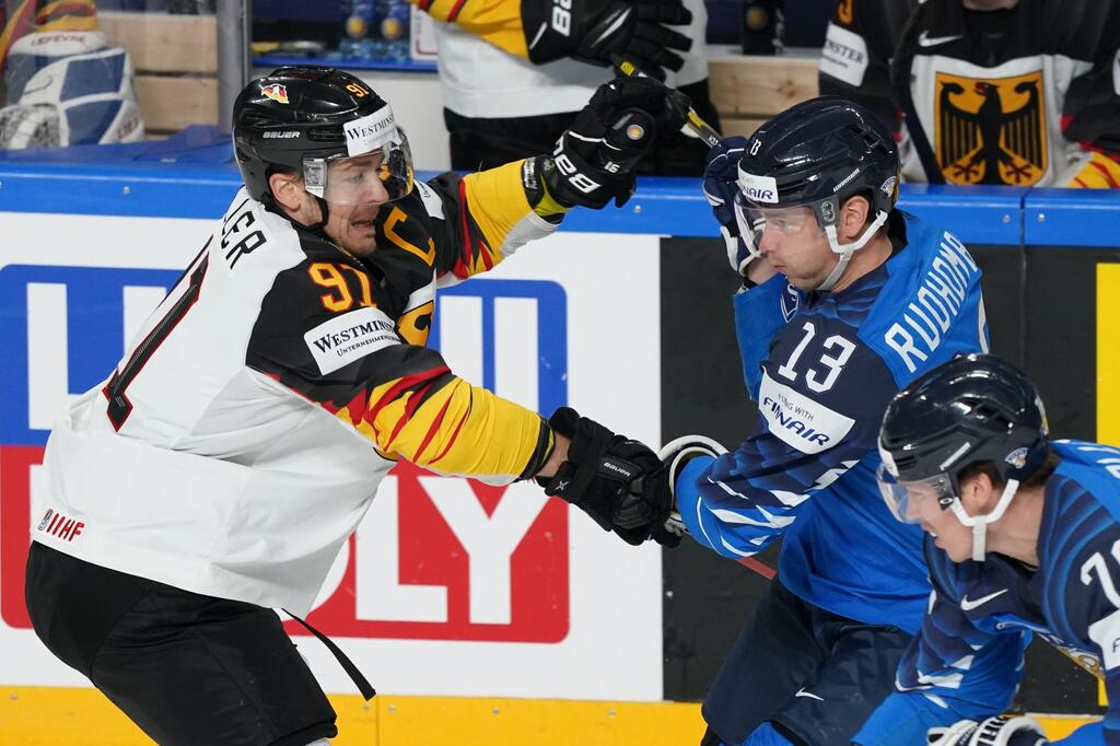 Unglückliche Halbfinal-Niederlage: Eishockey-Team spielt ...