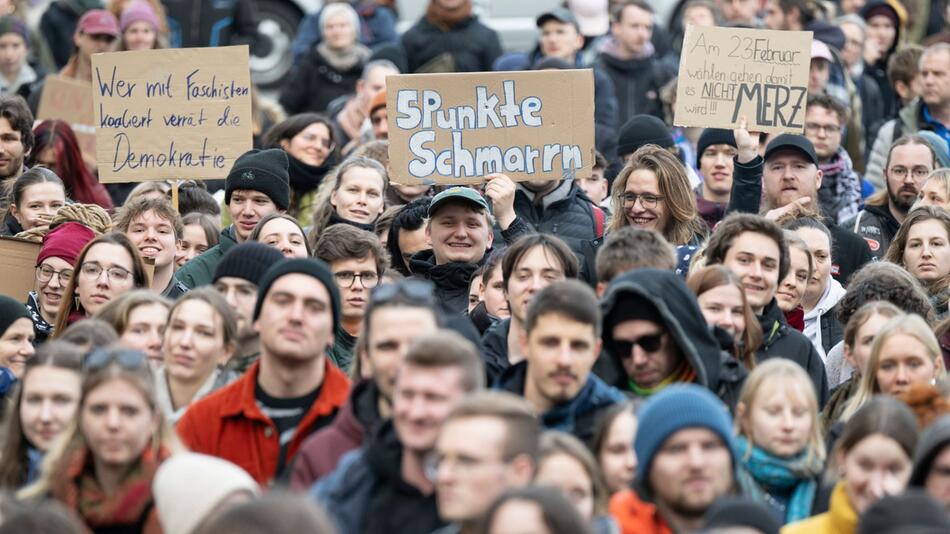 Demonstration zur Migrationspolitik – Dresden