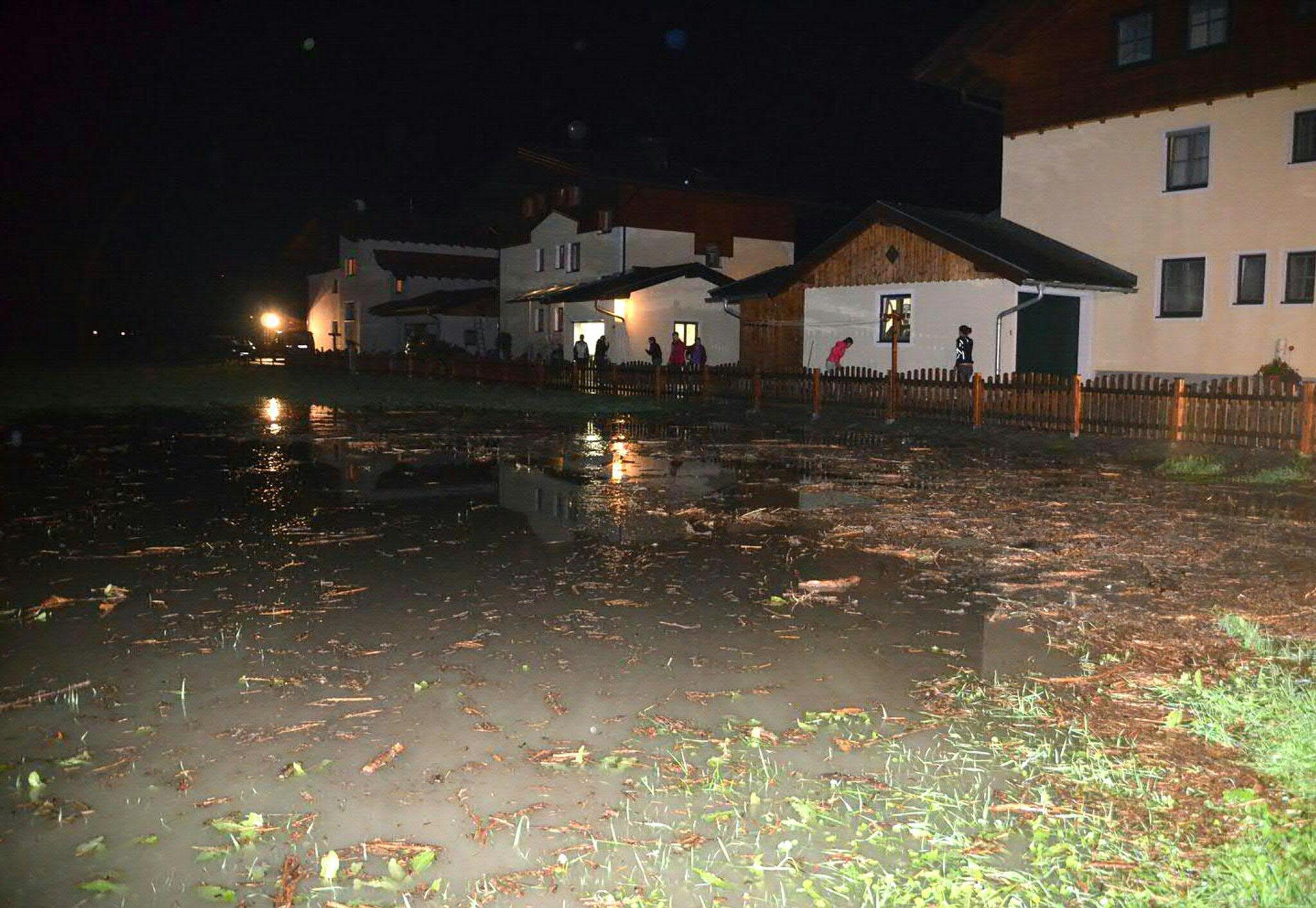 Unwetter in Österreich: Bilder der Verwüstung | WEB.DE