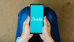 Doctolib logo auf smartphone