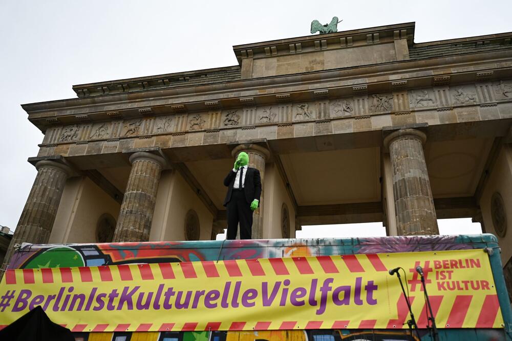 Demonstration gegen Kürzungen im Kulturbereich in Berlin