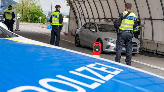 Bundespolizei kontrolliert Grenzübergang Kiefersfelden