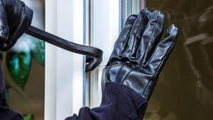 Einbruch mit Brechstange