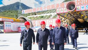 Ministerpräsident von China auf Inspektionsbesuch