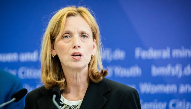 Karin Prien bei der Amtsübergabe