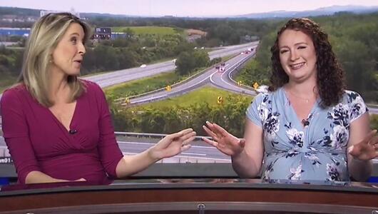 Wehen live im Studio: Hochschwangere US-Journalistin moderiert weiter