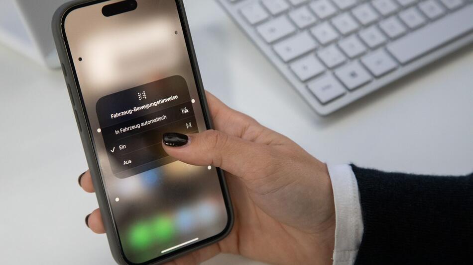 Funktion "Fahrzeug-Bewegungshinweise" auf einem iPhone