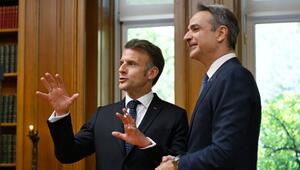 Frankreichs Präsident Macron setzt Besuch in Griechenland fort