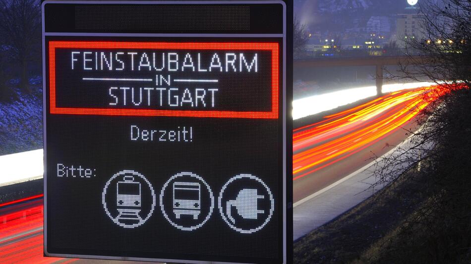 Feinstaubalarm in Stuttgart, Warnschild