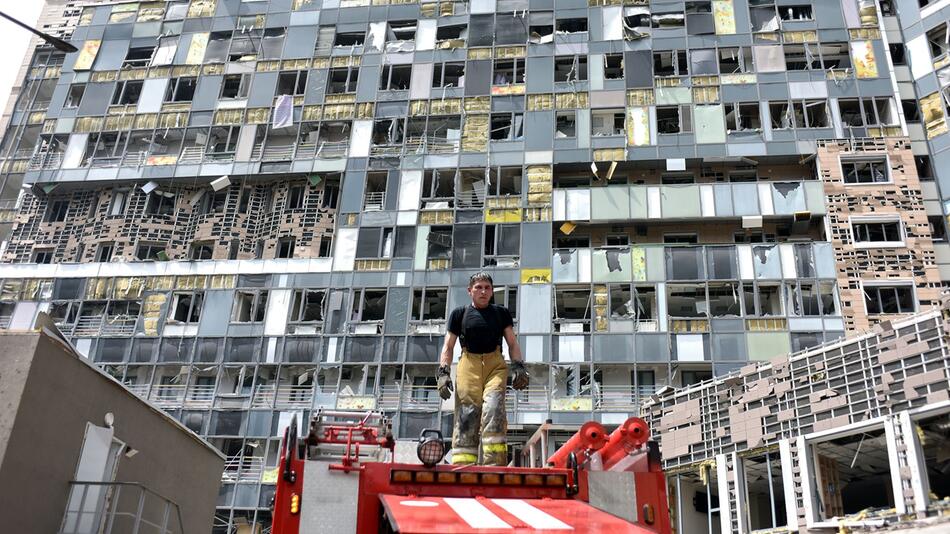 Ukraine-Krieg - Kiew nach Angriff auf Kinderkrankenhaus