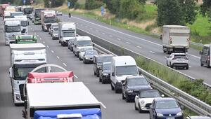 "Übervolle Straßen": ADAC warnt vor Staus zum Ferienende