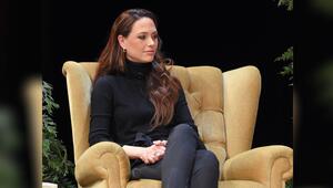 Franca Lehfeldt während des Panels im Schauspielhaus Hamburg beim 9:16 Summit.